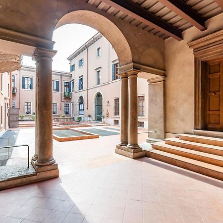 B&B Al 19 Verona Exterior photo